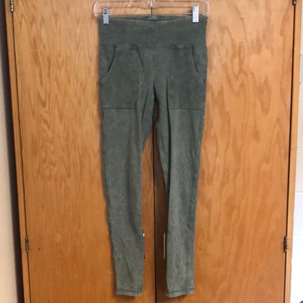 Aeropostale ribbed leggings